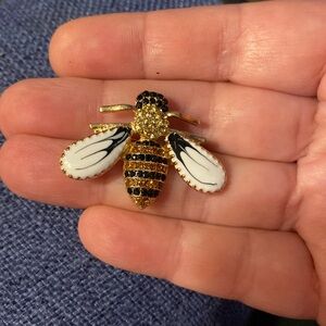 Bee Pin